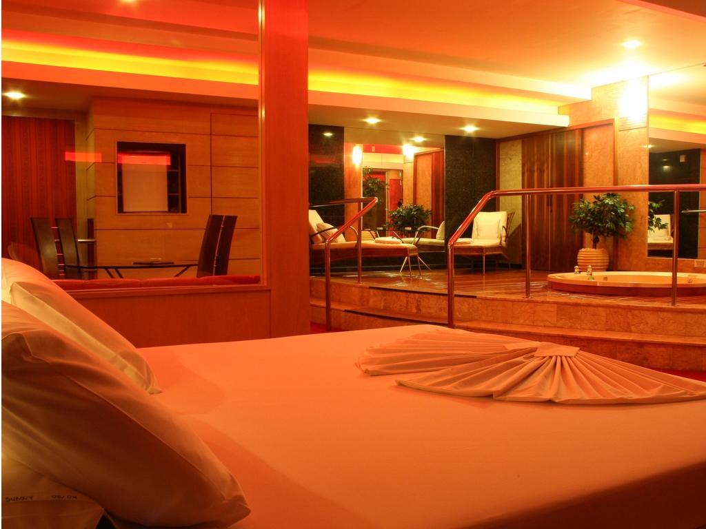 Motel Sunny (Adults Only) Belo Horizonte Esterno foto